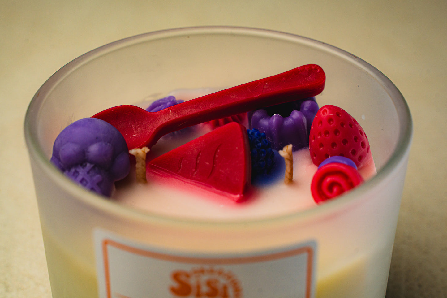 Vanilla and Berries Swirl